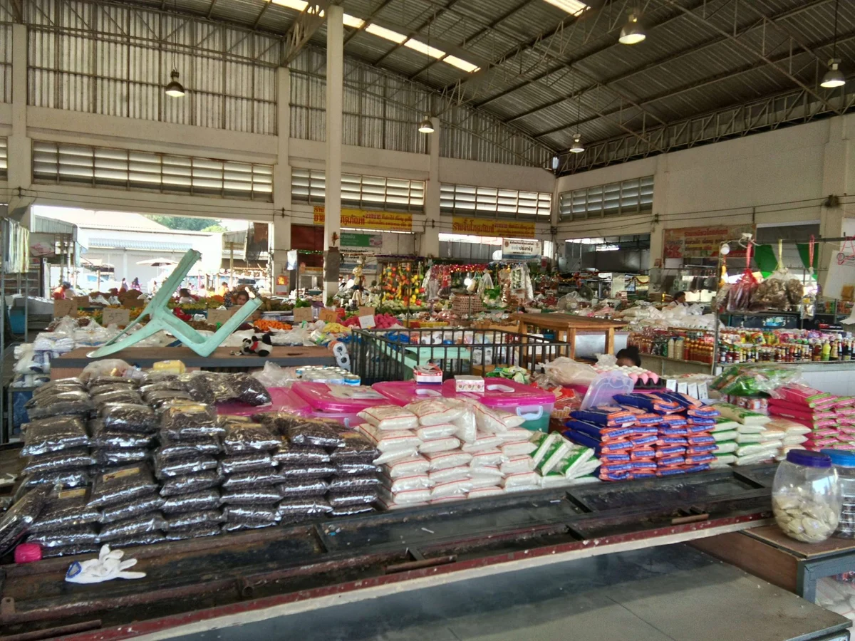 Everyday goods and groceries at Khao Suan Kwang market