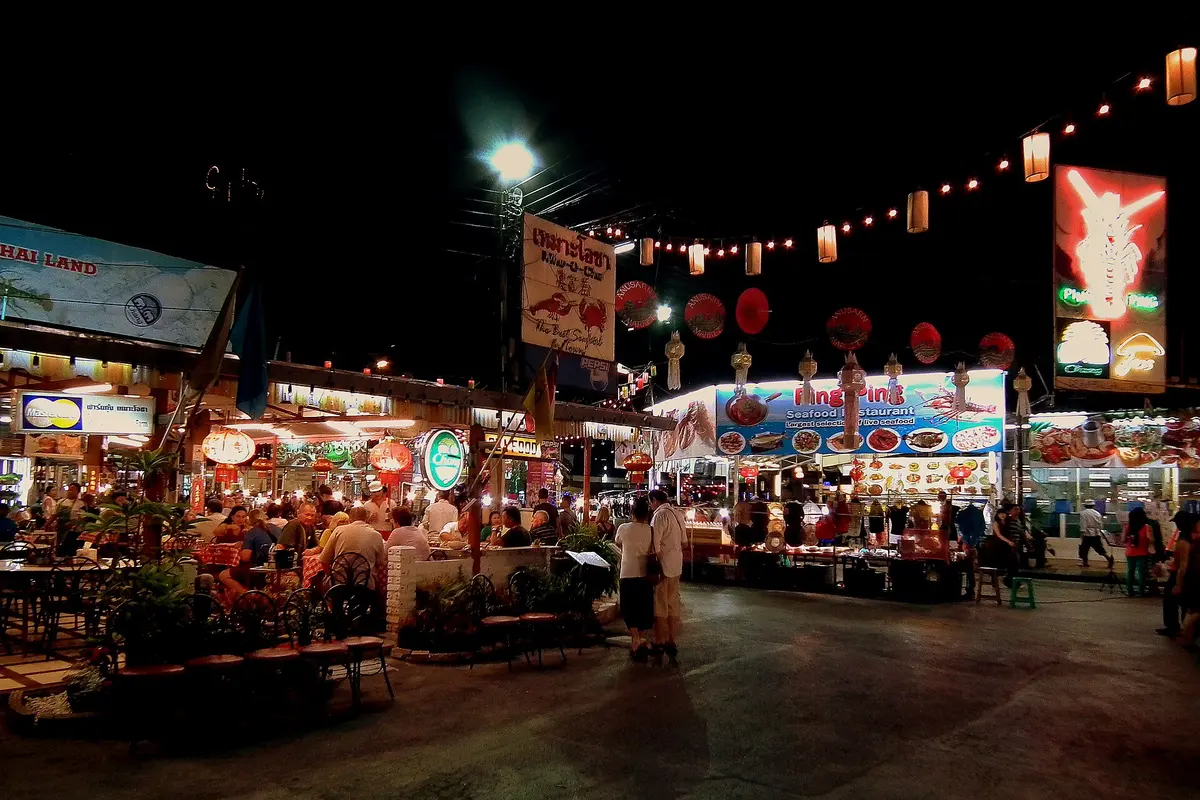 Food stalls and lanterns at the Chiang Mai Night Bazaar