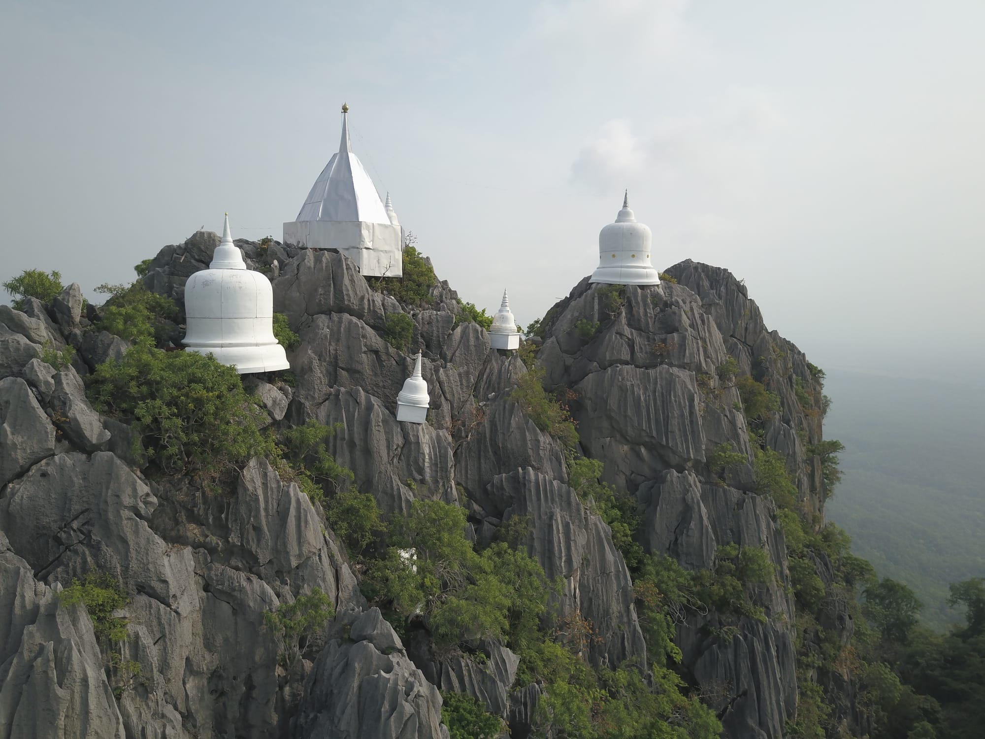 Wat Chaloem Phra Kiat mountaintop pagodas in Lampang