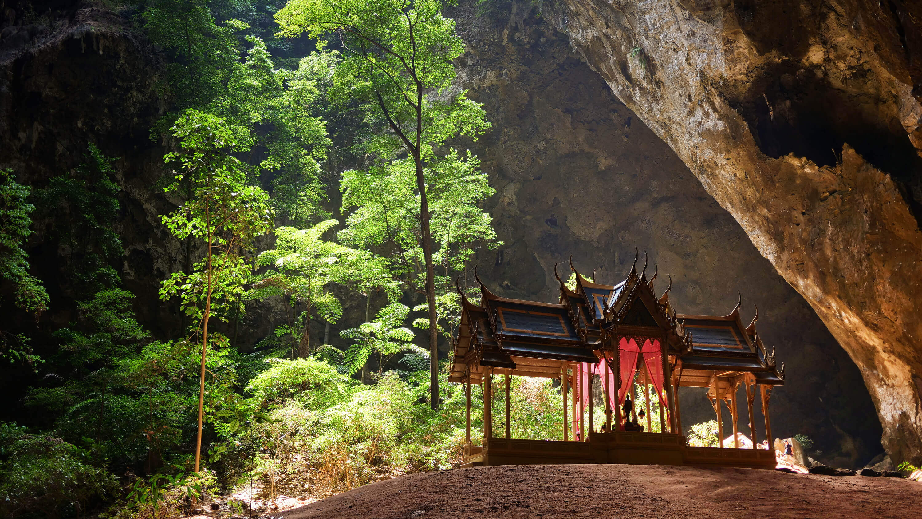 Phraya Nakhon Cave (Sam Roi Yot)