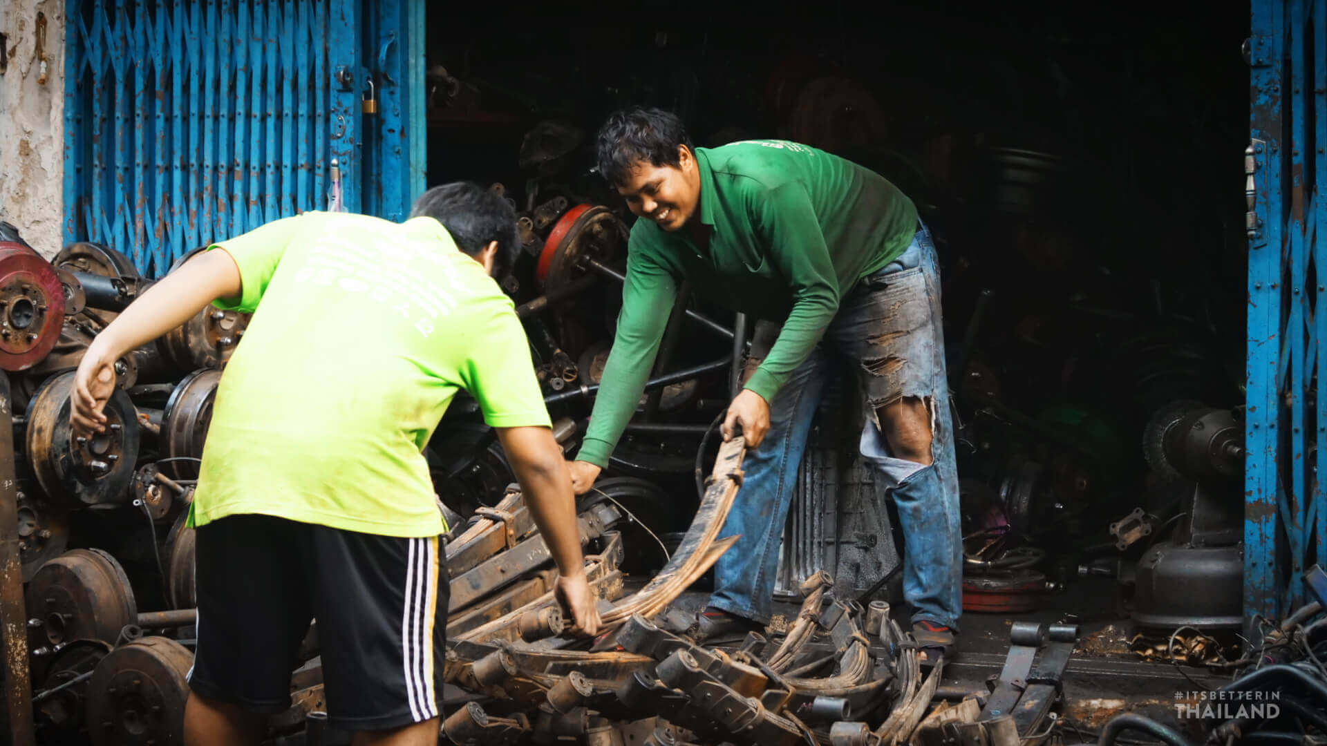 metal scrap shops in Bangkok Chinatown