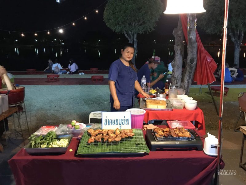 Sukhothai weekend night market amid the ruins It's better in Thailand