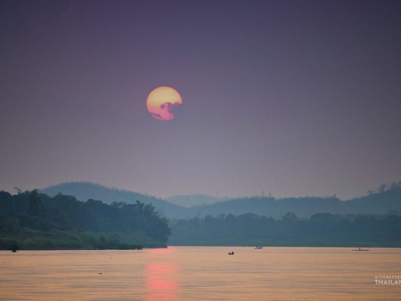 Chiang Khan boat trip sunset