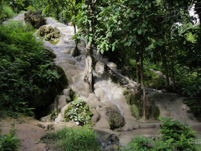 sticky falls Chiang Mai Nam Tok Bua Tong