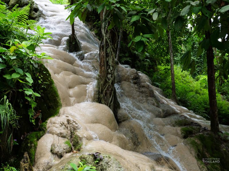 bua tong sticky waterfall