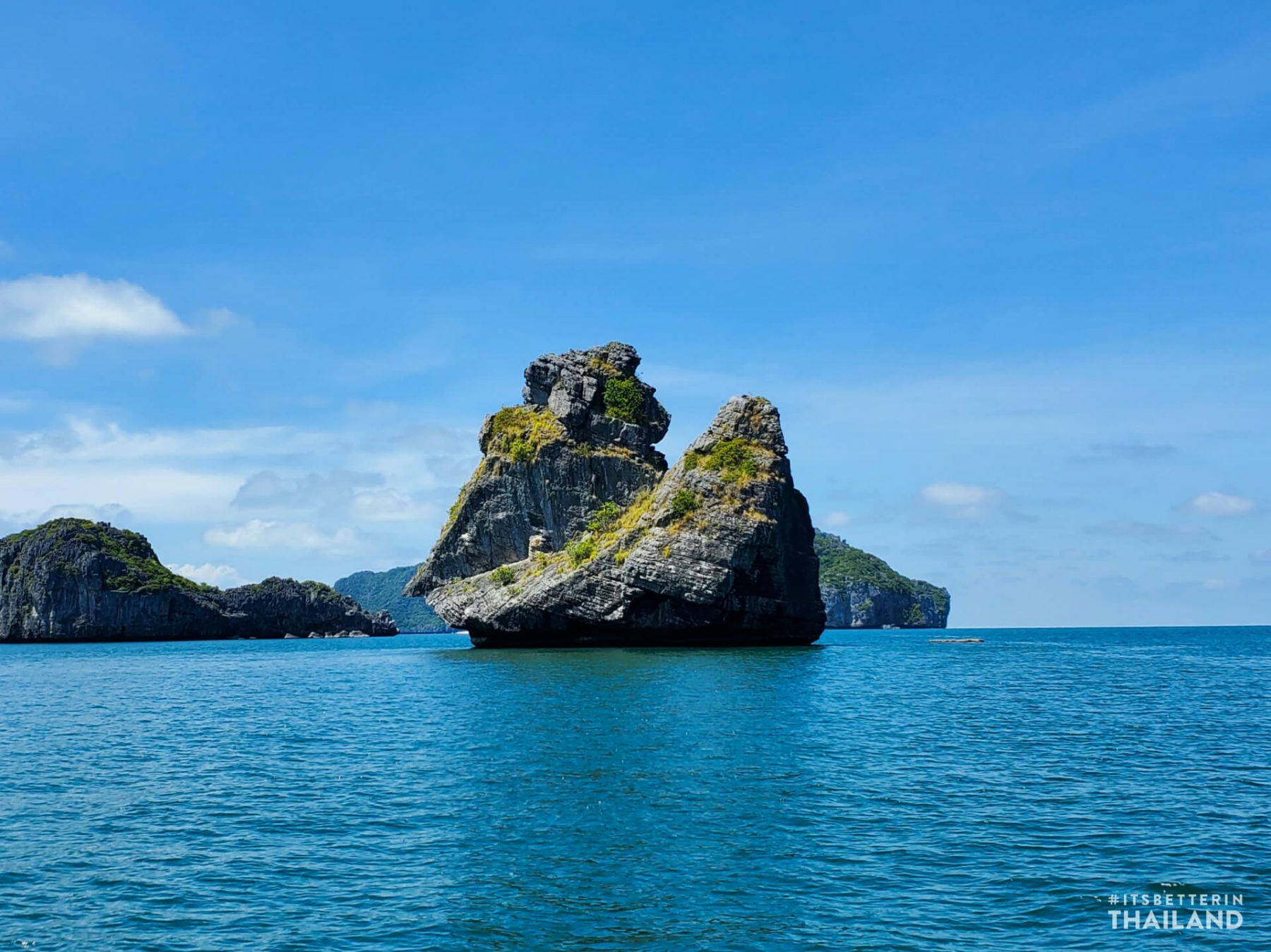 Monkey Wai rock island Ang Thong Marine Park